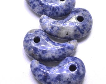 Sodalite magatama MG164