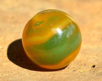 Green & yellow stripes agate bead  DB309