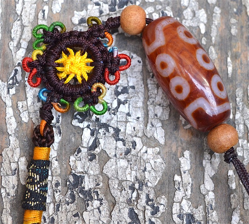 Beautiful 10 eye dzi bead on lanyard DZB1692