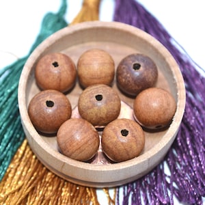 Genuine Indian sandalwood beads 10mm SW010