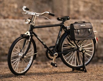 Mini Vintage Bicycle Model Kit Alloy Metal Bike Desk Decor, Retro Bicycle Ornament