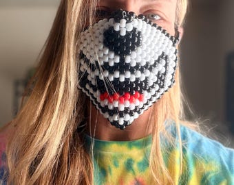 Máscara de oso Kandi / Máscara de cuentas para rave / Accesorio para festivales / Máscara de cuentas de poni hecha a mano / Accesorios para raves EDM / Máscara linda y espeluznante