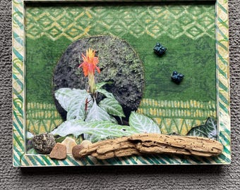 Mixed Media Kunstwerk Upcycled 11 “x 9” handbemalter Rahmen, Treibholz, Steine, Schmetterlingperlen auf hawaiianischem Stoff & ShannonJammin’ Fotografie