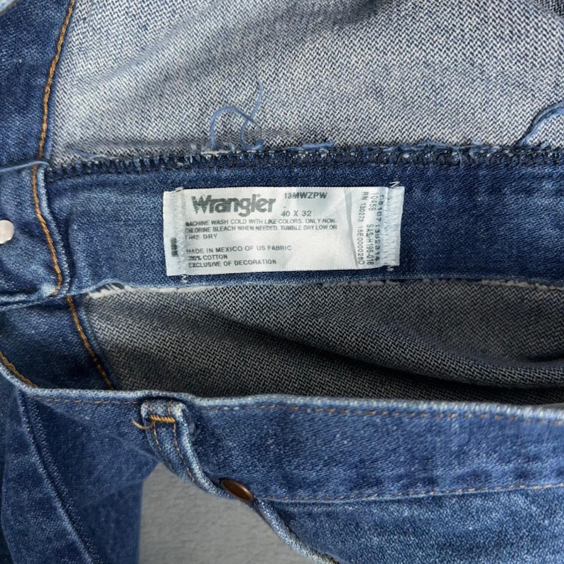 Vintage Wrangler 13MWZ Cowboy Cut Original Fit Jeans Blue Denim Men's 40x32 image 5