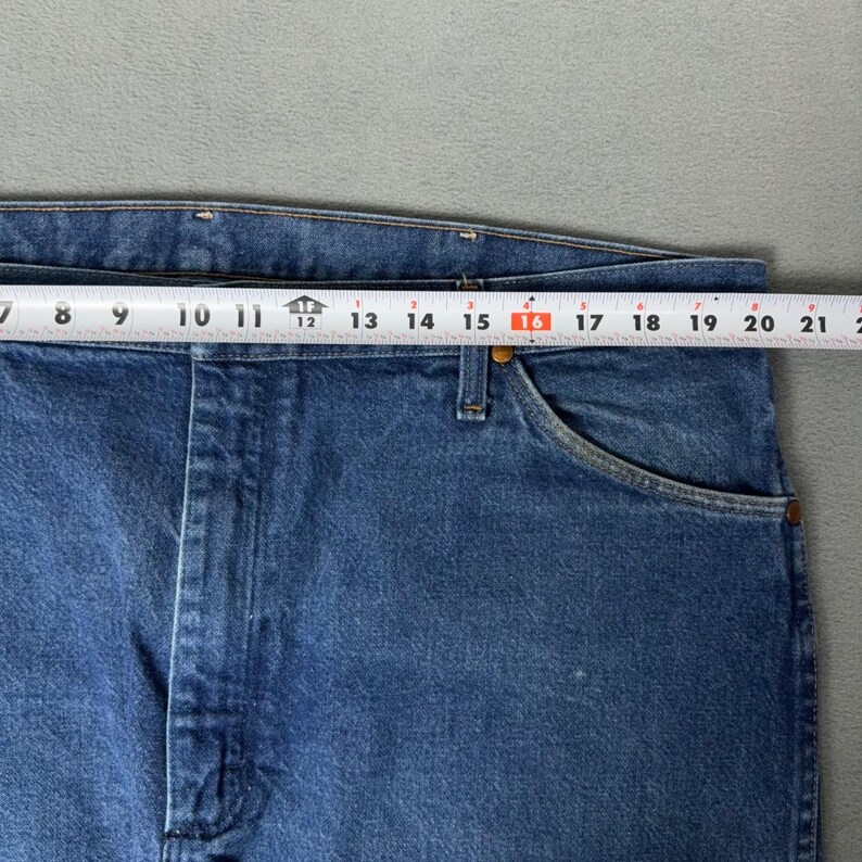Vintage Wrangler 13MWZ Cowboy Cut Original Fit Jeans Blue Denim Men's 40x32 image 8