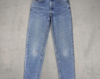 Jeans Lee estilo mom vintage de los 80: lavado claro, corte ajustado, hechos en EE. UU., algodón.