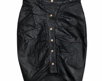 Falda lápiz de cuero negro vintage French Expresso Talla 42 / Falda midi fruncida con botones a presión en la parte delantera / Falda de cuero llamativa de los años 80 y 90