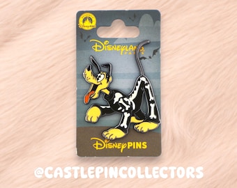 Disney pin, Disneyland Paris, Pluto Skeleton Halloween, Mickey Mouse, Pin Trading