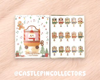 Set de pines misteriosos del tren navideño de Disney Shanghai Disney Resort, pines navideños de Mickey Mouse, Duffy y sus amigos, regalo de decoración navideña de pan de jengibre