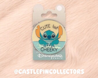Pin de Stitch de Disney - Lindo pero travieso - Exclusivo de Disneyland París - Pin esmaltado de Lilo y Stitch - Pin redondo con ambiente veraniego - Intercambio de pines de Disney
