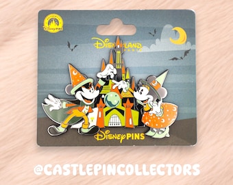 Disney Jumbo Pin Mickey and Minnie Halloween Castle, Disneyland Paris Exclusive Enamel Pin, Spooky Wizard Witch Pins, Disney Trading Pin