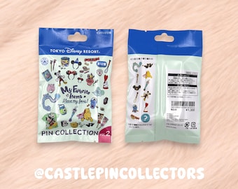 Colección de pines sorpresa "Mis artículos favoritos" de Tokyo Disney Resort, vol. 2; pines de iconos del parque TDR, vol. 2; pin misterioso de Mickey Waffle Slinky Dog.