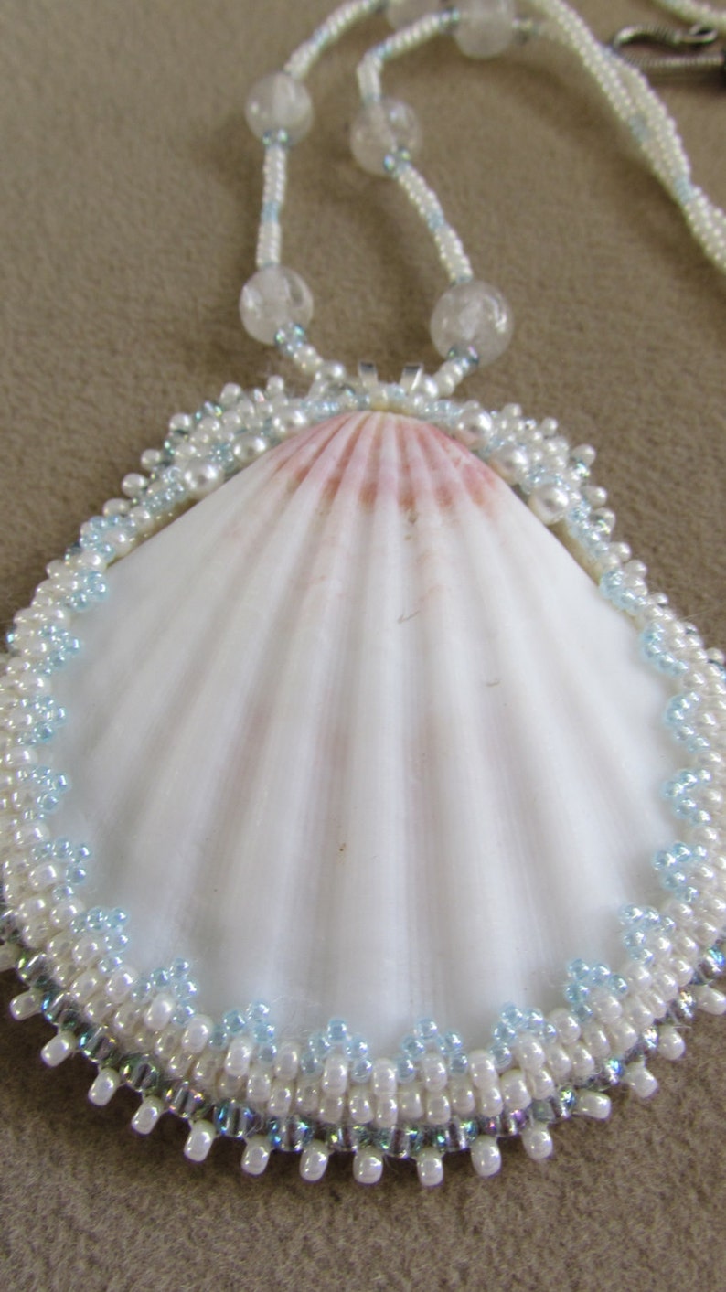 beaded necklace with shell