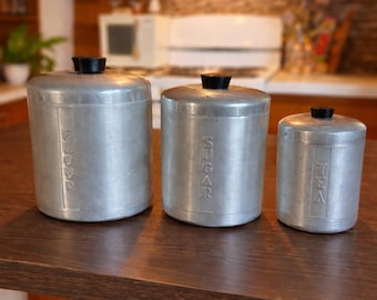 Vintage Aluminum Canister Set Flour Sugar Tea – Mid Century Kitchen Storage – Retro Farmhouse Metal Containers – 1940s 1950s MCM Decor