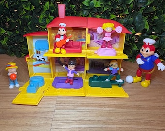 Jollibee Fun House - Complete Set 2019 with Additional Figure