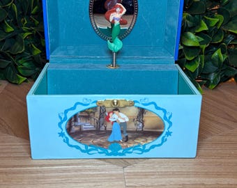 Ariel Music Box Plays Part of Your World