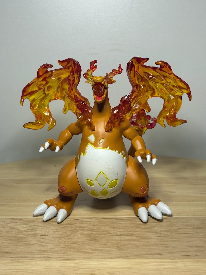 Pokémon Gigantamax Charizard - Etsy