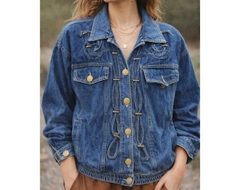 Chaqueta vaquera vintage de los 80 con ribete de cuerda y botones dorados, estilo western oversize.