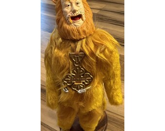 Muñeco vintage de Toy Time de 1981 del León Cobarde del Mago de Oz con medalla al valor, 30 cm (12 pulgadas)