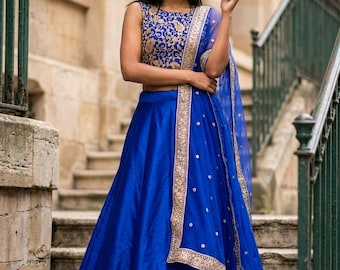 Completo Lehenga Choli blu reale con ricami dorati e paillettes, abito tradizionale indiano per feste, matrimoni e occasioni festive / taglia 38