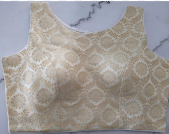 Blusa de seda de diseño en color blanco roto con brocado dorado / talla 38