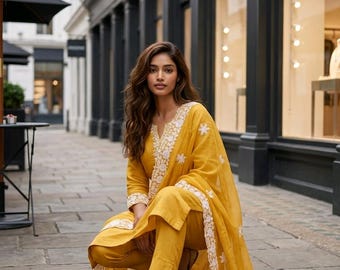 Chal dupatta amarillo bordado de diseñador