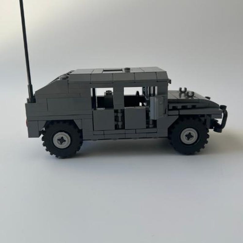 MOC militaire Humvee LEGO® | HMMWV M1025 personnalisé, version ...