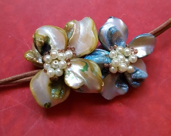 Adorable Handmade Shell Flower Leather Bracelet