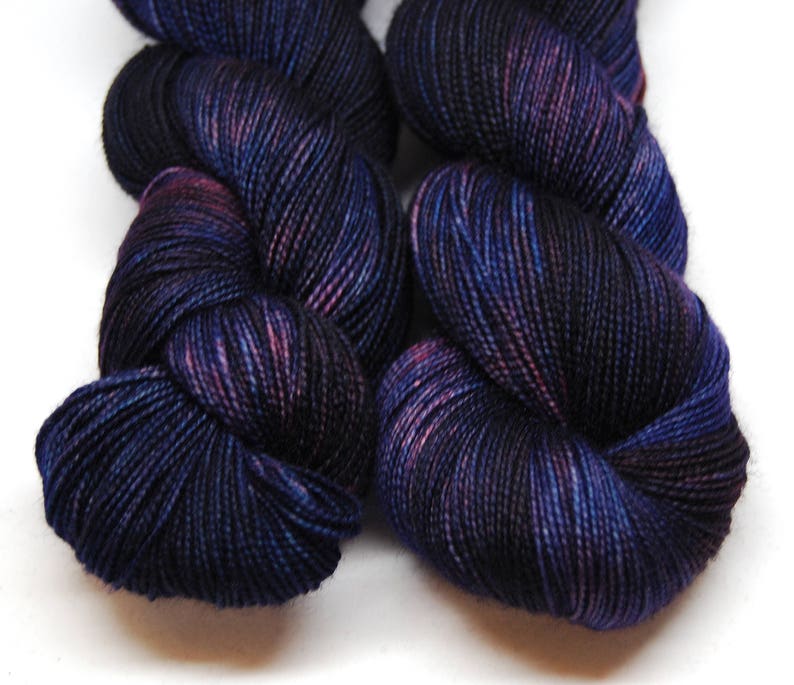 Fingering Weight, Old Country Merino Wool Superwash Yarn, 4 oz, machine washable yarn image 2