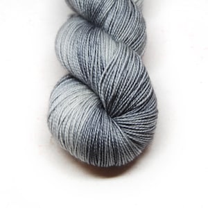 Fingering Weight, "Spanish Moss" Merino Wool Superwash Yarn, 4 oz, machine washable yarn