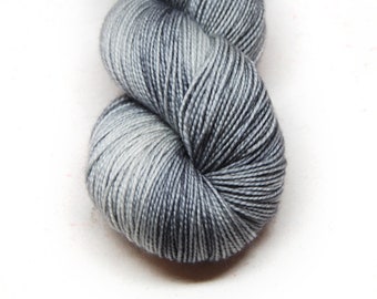 Fingering Weight, "Spanish Moss" Merino Wool Superwash Yarn, 4 oz, machine washable yarn