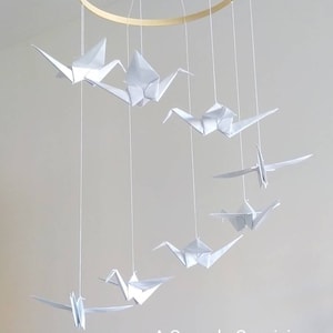 Mobile per neonati a forma di gru di carta origami - Mobile per neonati a forma di gru di carta origami personalizzabile - Cameretta dei bambini - Mobile per neonati a spirale - Mobile per neonati ecologico