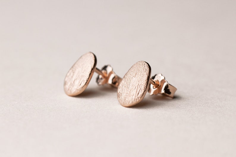 Pebble earrings Amia in rosegoldplated silver, earrings studs rosegold, oval earrings, button earrings, gifts for her, bridal jewelry image 1