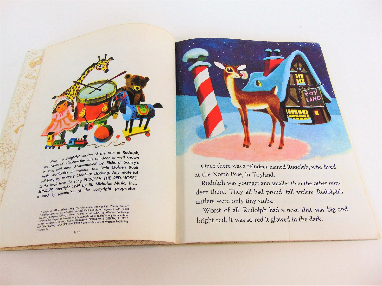 Rudolph the Red-Nosed Reindeer by Barbara Shook Hazen