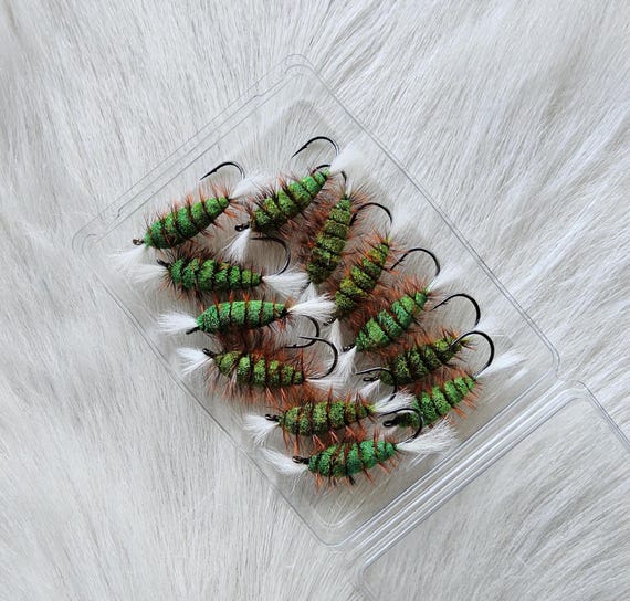 Salmon Flies.. (12) Beautiful Deer Hair Bomber.. In our plastic Fly Box.   Ship From Canada.