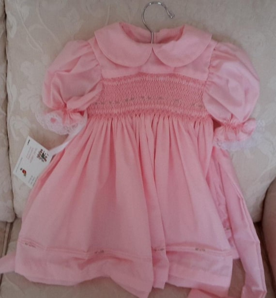Little Girl Dresses. Hand Smocked Girls Dresses  Little Kisses...  By themycollection2hotm.   Free Shipping.