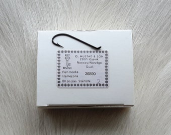 Fly Tying..  Fly Tying Hook ,,  #36890 ,,,  Size #2 ,, Black Up-Eye  Made in Norway..  100 per box..