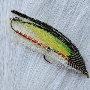 Streamer Fly Fishing Flies. Comes with Trolling Hooks.  (&quot;Doiron&#39;s&quot;) . Our Most Popular , Green Ghost.. Size #4,  Ship From Canada