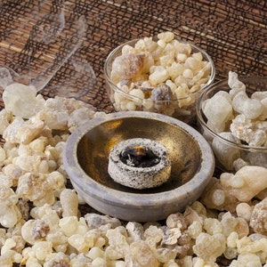 Ceremonial incense resin or powder Amber Frankincense Copal Myrrh Nag Champa Dragon&#39;s Blood