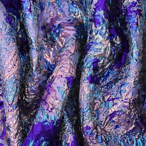 Purple-Pink-Multi Poly Blend Metallic Abstract Matelasse Jacquard Brocade Fabric 画像 1