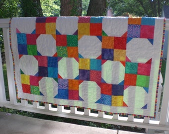 Baby quilt. bright colored quilt