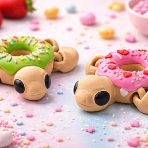 Sweet Treat Turtle – Donut Shell Articulated Fidget Toy