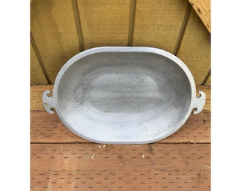 Guardian Service 3-Star Heavy Cast Aluminum Oval Fish Steak Sizzler Tray 15"x2"