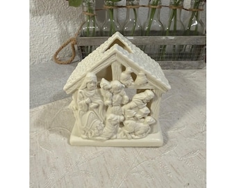 NIB Vintage PartyLite O Little Town Shepherds Tealight Holder P7313 Bisque