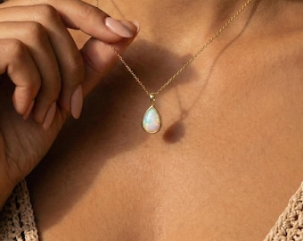 Minimalist White Opal Necklace, Dainty Wedding Pendant, Single Opal Pendant, 14k Gold Bridal Gift, Christmas Gift for Her, Birthday Gift