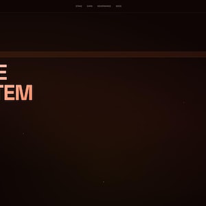 Könnte beinhalten: Eine Website-Landingpage mit dunkelbraunem Hintergrund und orangefarbenem Text. Die Überschrift lautet "BURN THE OLD SYSTEM". Zusätzlicher Text und Schaltflächen sind sichtbar, zusammen mit numerischen Daten.
