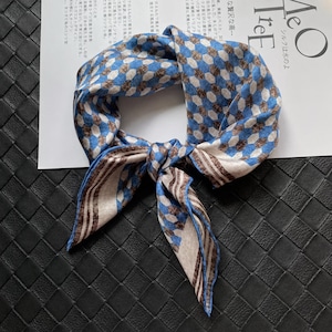 幾何学模様のシルクスカーフ - Etsy 日本