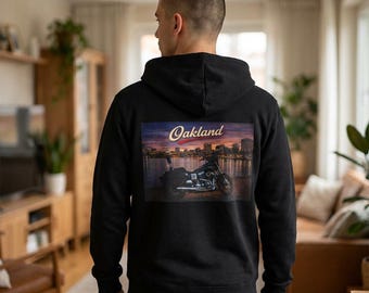 Sudadera con capucha y cremallera completa con estampado de motociclista en la espalda de Oakland Motorcycle Sunset Lake Merit
