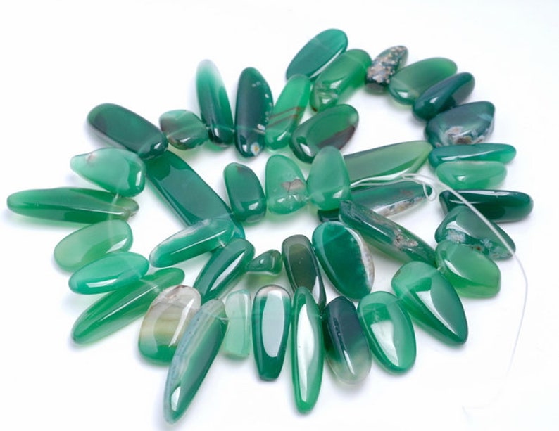 80002203-A13 20-30MM Green Agate Gemstone Stick Chip Loose Beads 15.5 inch