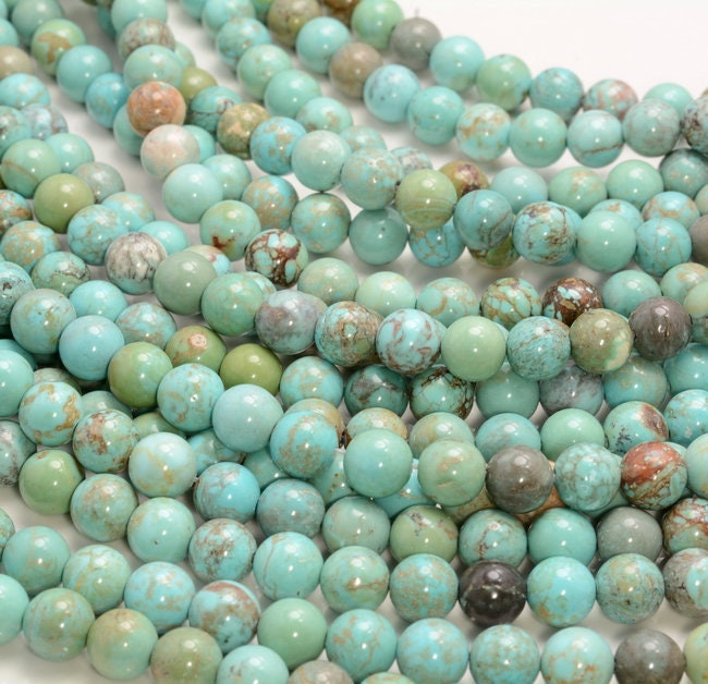 Turquose Howlte Spke Bead Necklace